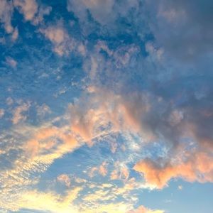 CLOSET CLEANOUT! 🤗💕